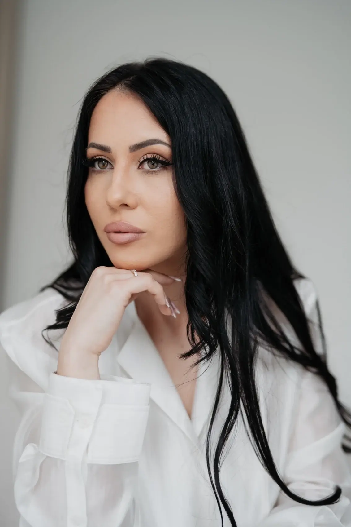 Mihaela Taban, bridal & glam makeup artist